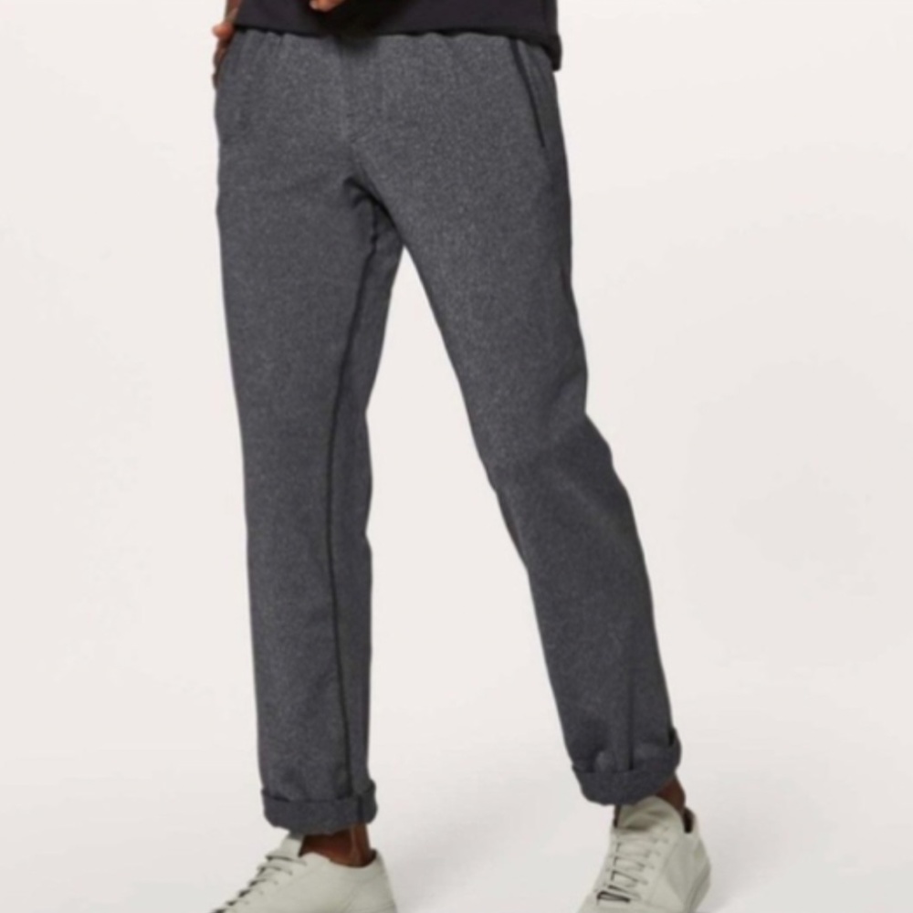 Lululemon Men's Discipline Jogger Pants Sz M Yoga Athleisure